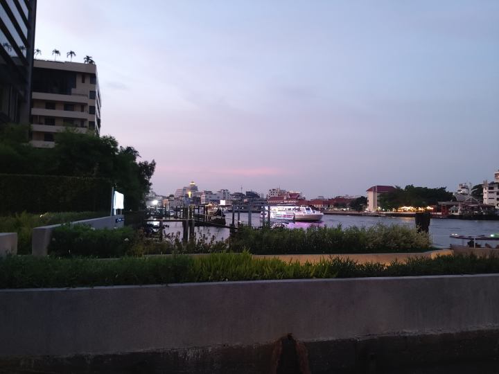 더쿼터짜오프라야호텔 부대시설 소개