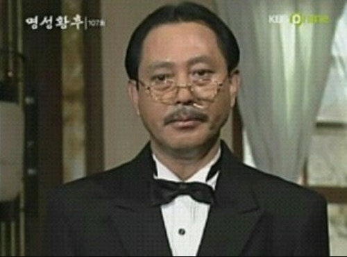 이원석 활동 중단