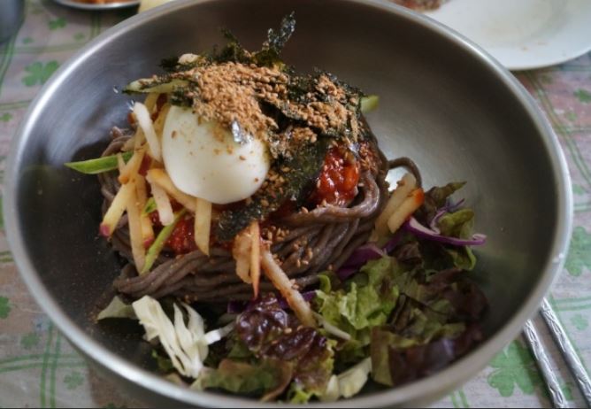 흥업매지막국수