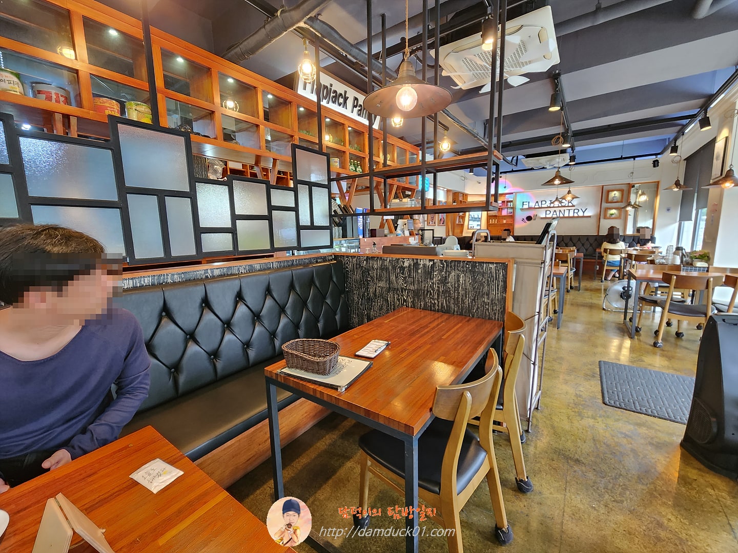 플랩잭팬트리 본점