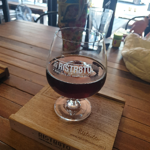 치앙마이 카페 투어 ③ : 님만해민의 핫한 카페들 (Ristr8to Original)_드립 아이스 커피