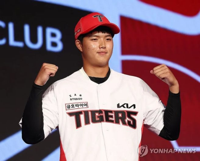 김태형 야구선수 나이 프로필 학력 KIA 타이거즈 투수 연봉 구속 주무기 분석 총정리