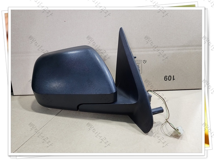 포드 이스케이프 2세대 중기형 중고 사이드미러 정면부