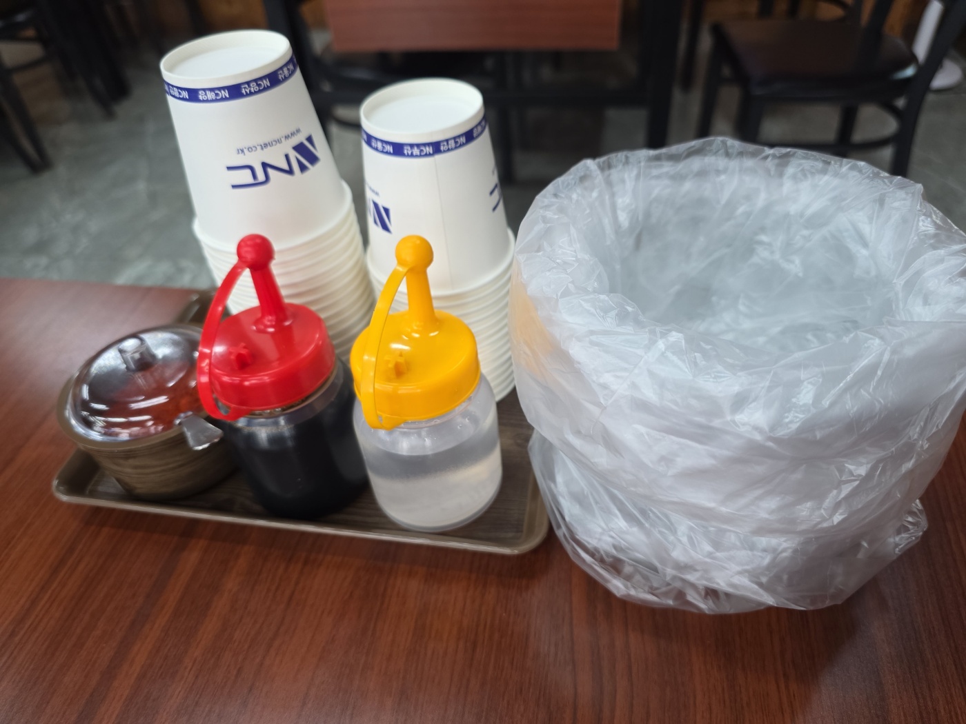 완식 인증 빈 그릇 사진