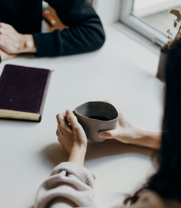 심리상담에서 음악이 활용되는 방법 - 음악치료와 심리치료 비교