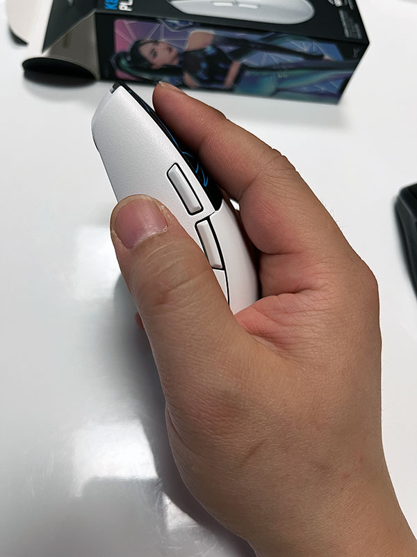 MX Anywhere 2s와 크기 비교.