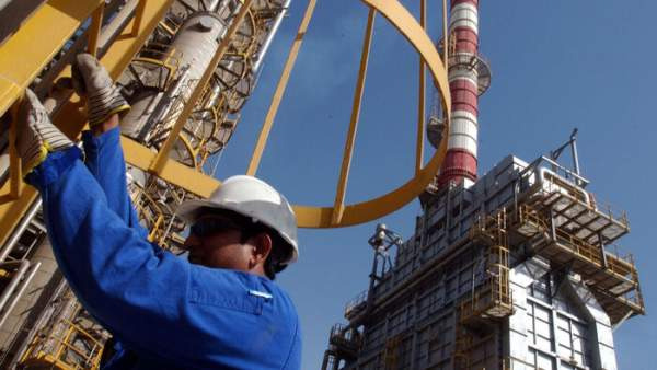 OPEC+ 원유 증산 결정 배경 분석: UAE 탈퇴 선언과 2026년 국제유가 전망 리포트