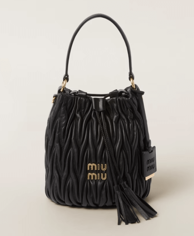 미우미우버킷백