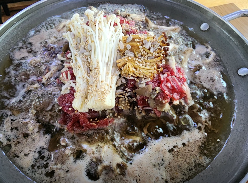 오늘n 버섯전골 포천 통나무집