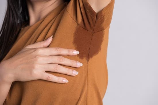 다한증 (Hyperhidrosis) ❘ 땀이 멈추지 않는 질환