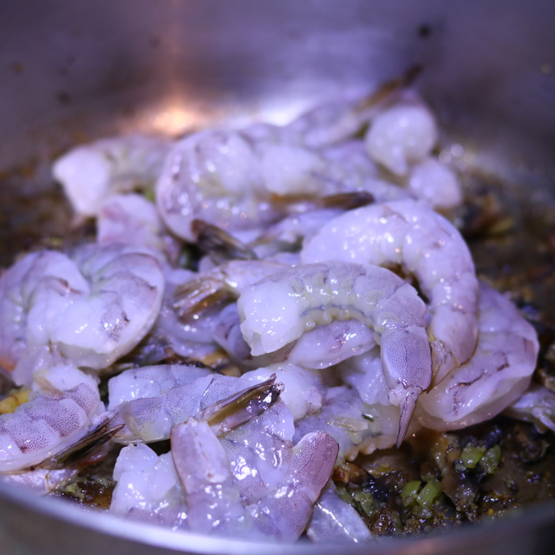 생새우 버섯과 볶기