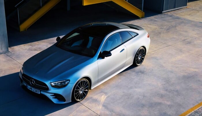 위에서-바라본-E클래스-쿠페