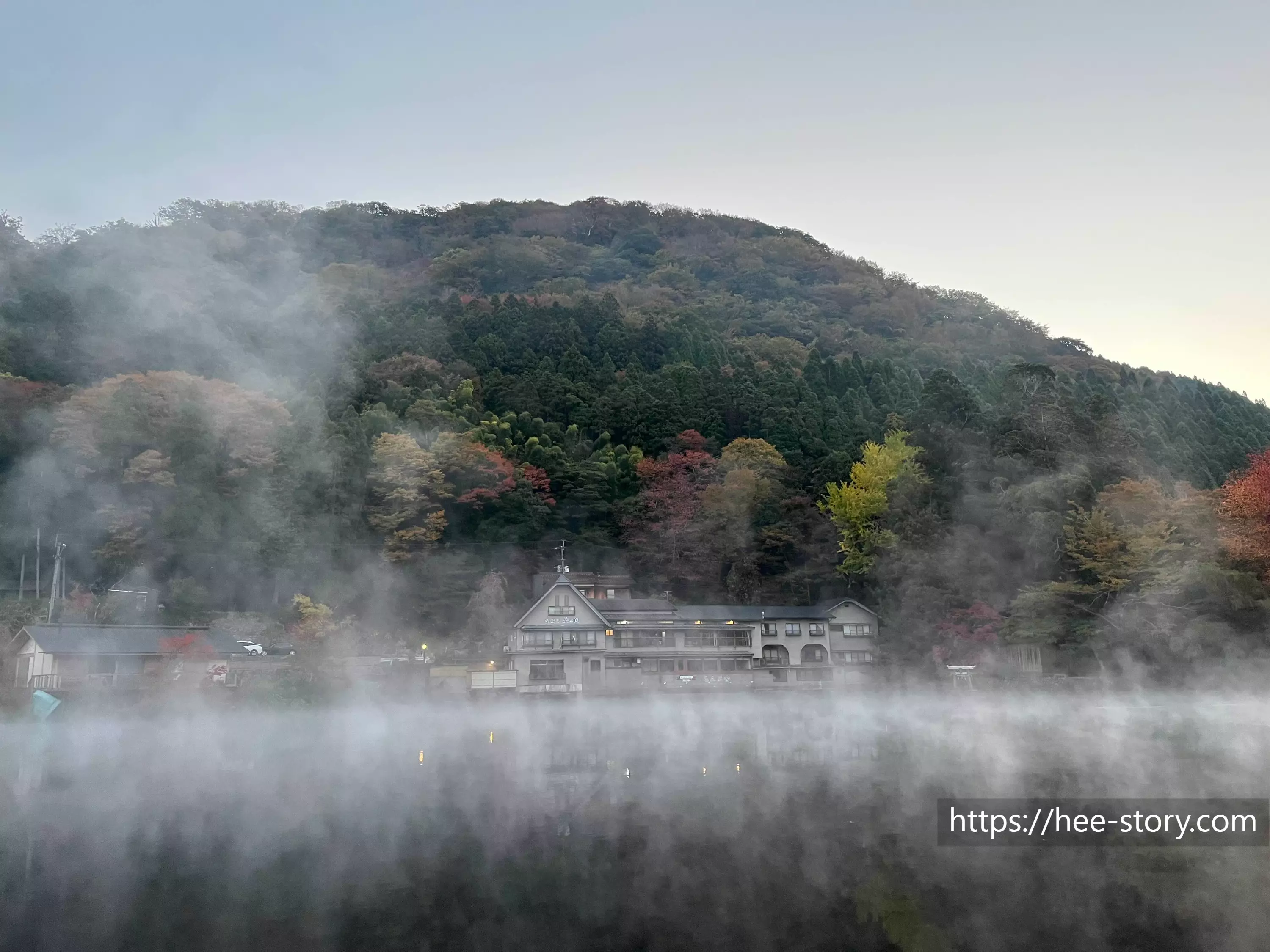 긴린코 호수 물안개