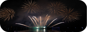 2025년 진해 군항제 축제 특별행사 중 이충무공 승전기념 해상불꽃일시 이미지