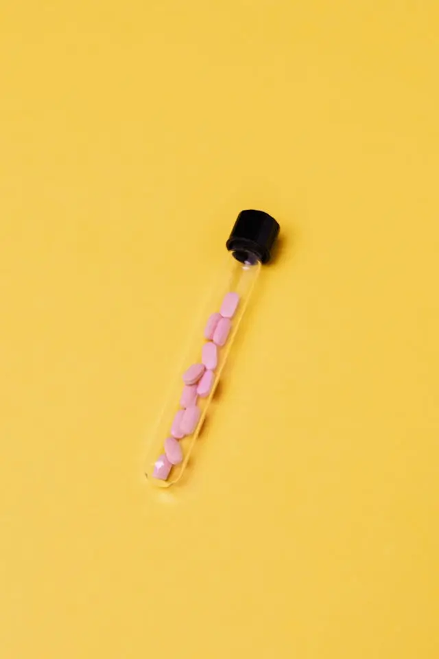 초임계비타민K2 중요성, 역할, 효과와 부작용 알아보기