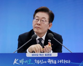 청년 고용난 해소와 민관 협력