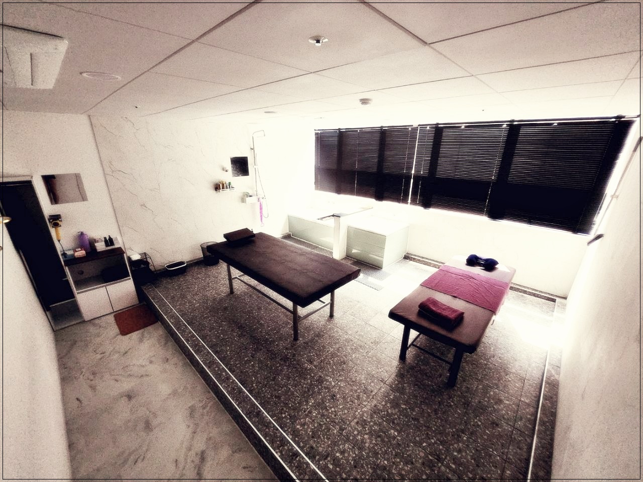 관리실과 샤워 시설이 함께 설비된 수원 호매실 까멜리아