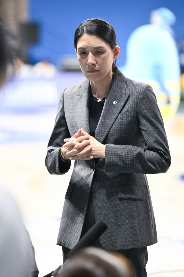 우리은행 여자농구단 전주원 감독 전격 선임