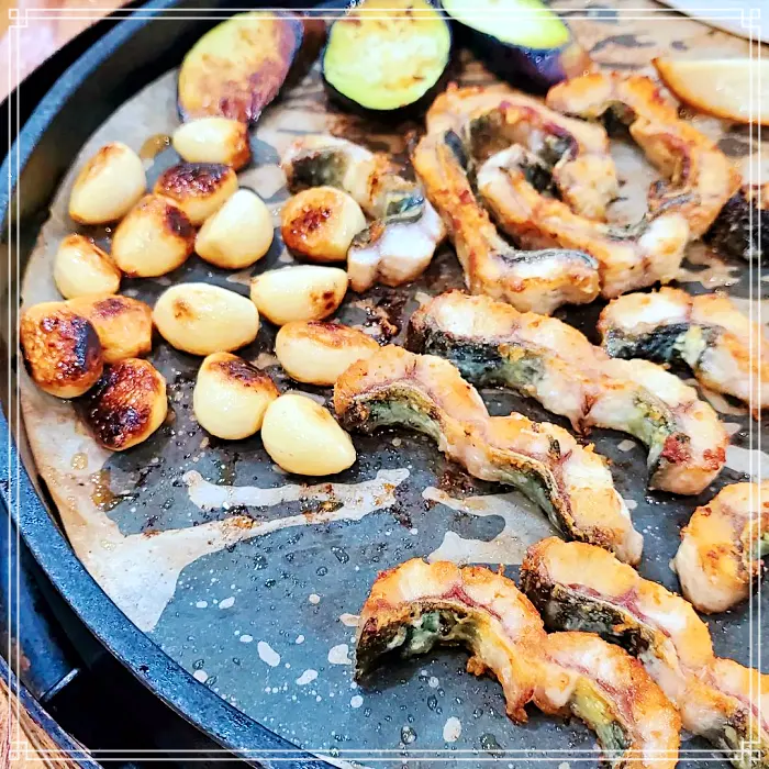MBN 생생정보 마당 동묘역&#44; 창신동 100% 국내산 민물장어&#44; 장뇌삼&#44; 장어 숯불 구이 맛집