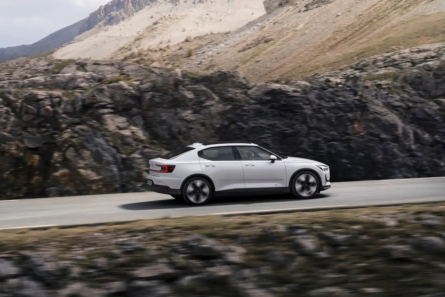 폴스타2 스탠다드 이미지