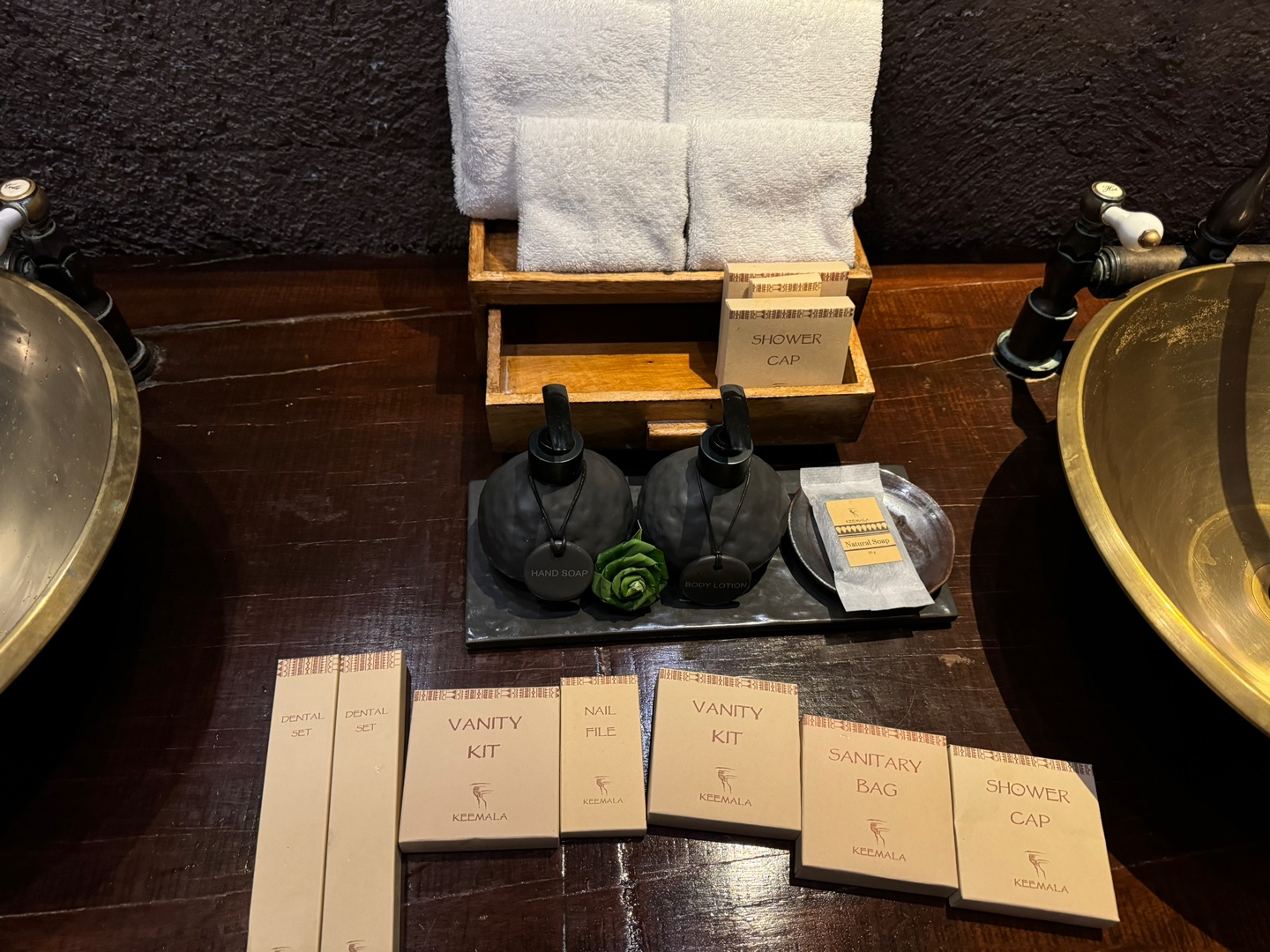 Clay Pool Cottage room