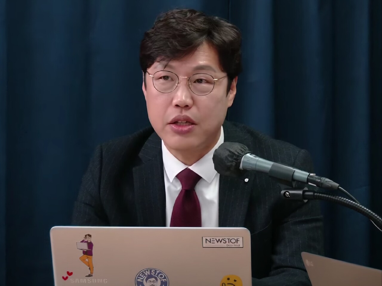 김준일 평론가 프로필