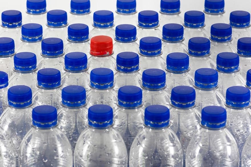 대량 생산 vs 수작업 공예, 친환경성 비교