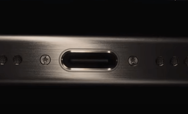 아이폰 15 충전단자