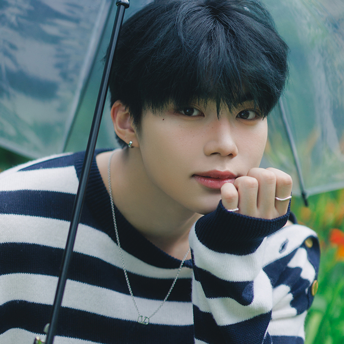 제로베이스원 멤버 박건욱사진