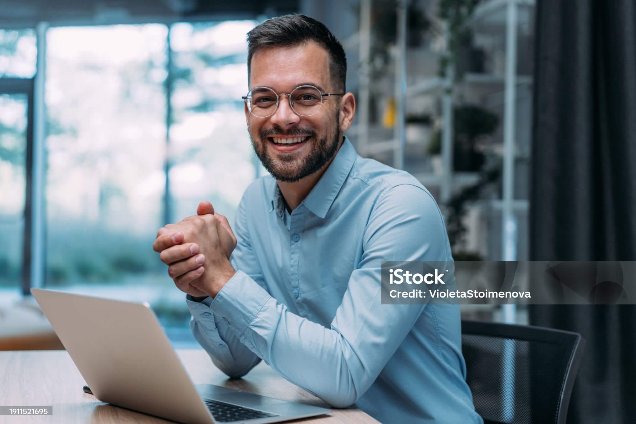 UGC(사용자 생성 콘텐츠) 최적화 전략: 고객이 직접 광고해주는 법