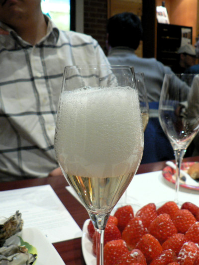 Deutz Brut Classic의 거품