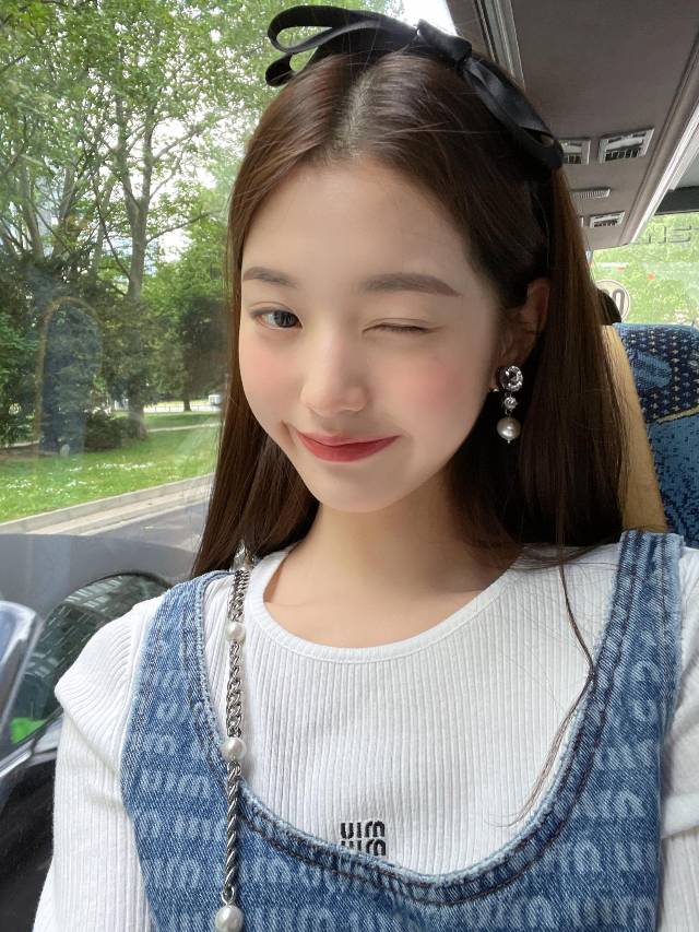 아이브(IVE) 장원영 SNS 사진 2