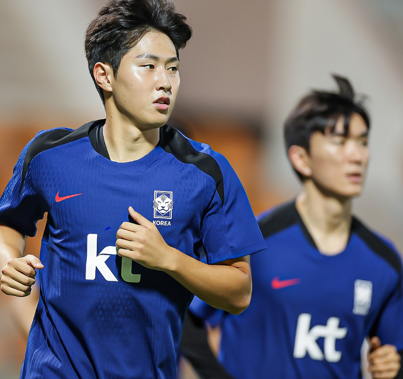 오만전 무료 중계 보기와 관련하여 경기를 앞두고 훈련중인 국가대표 선수들