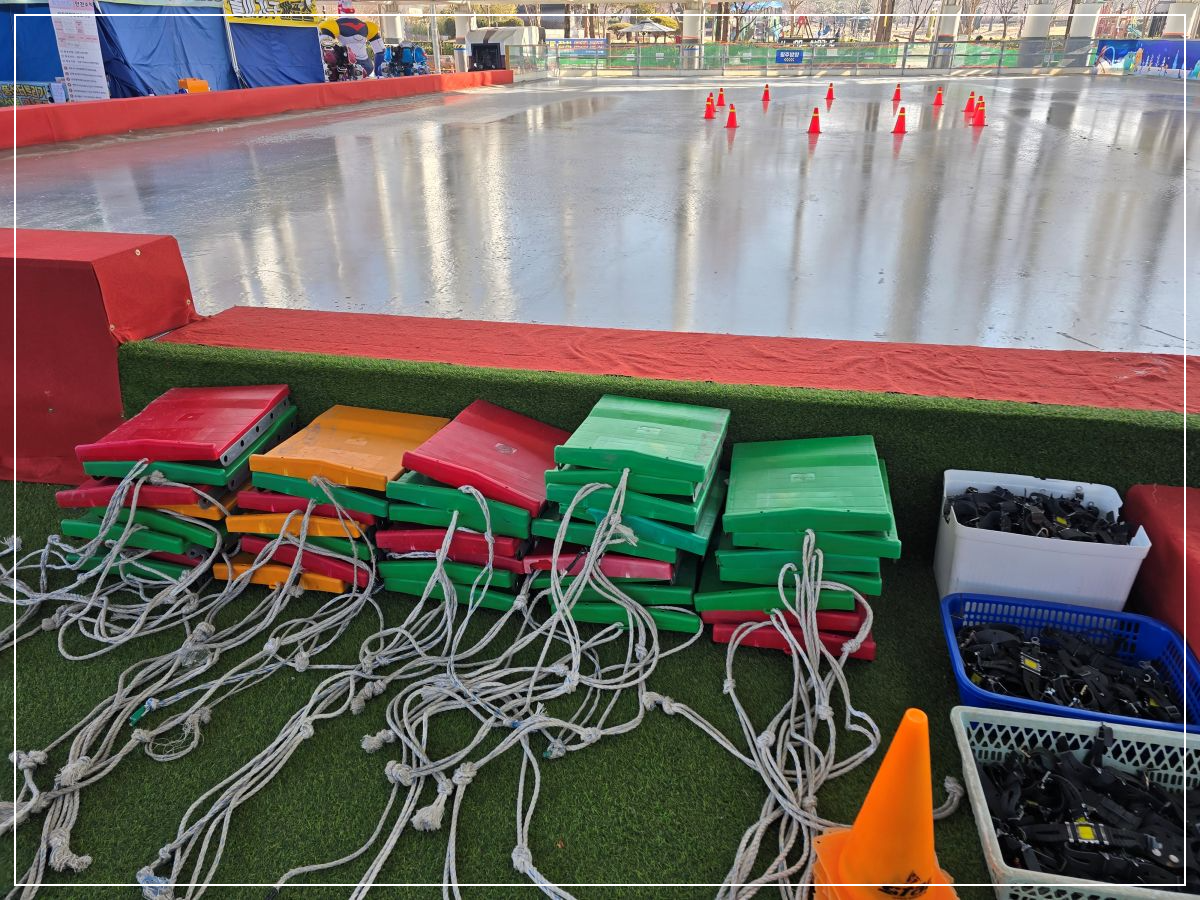 썰매장과-썰매-대여소