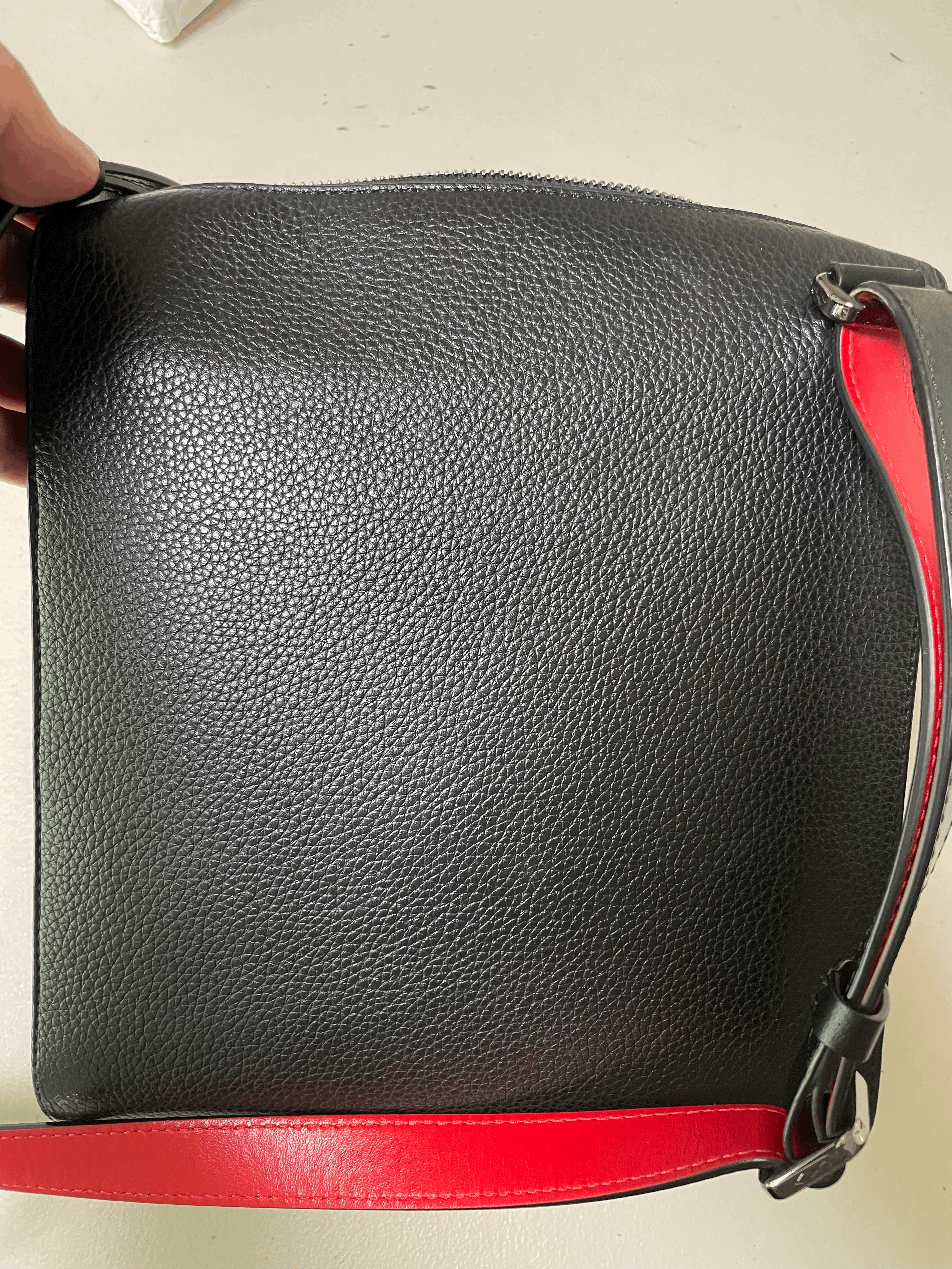 크리스천 루부탱 메신저 가방