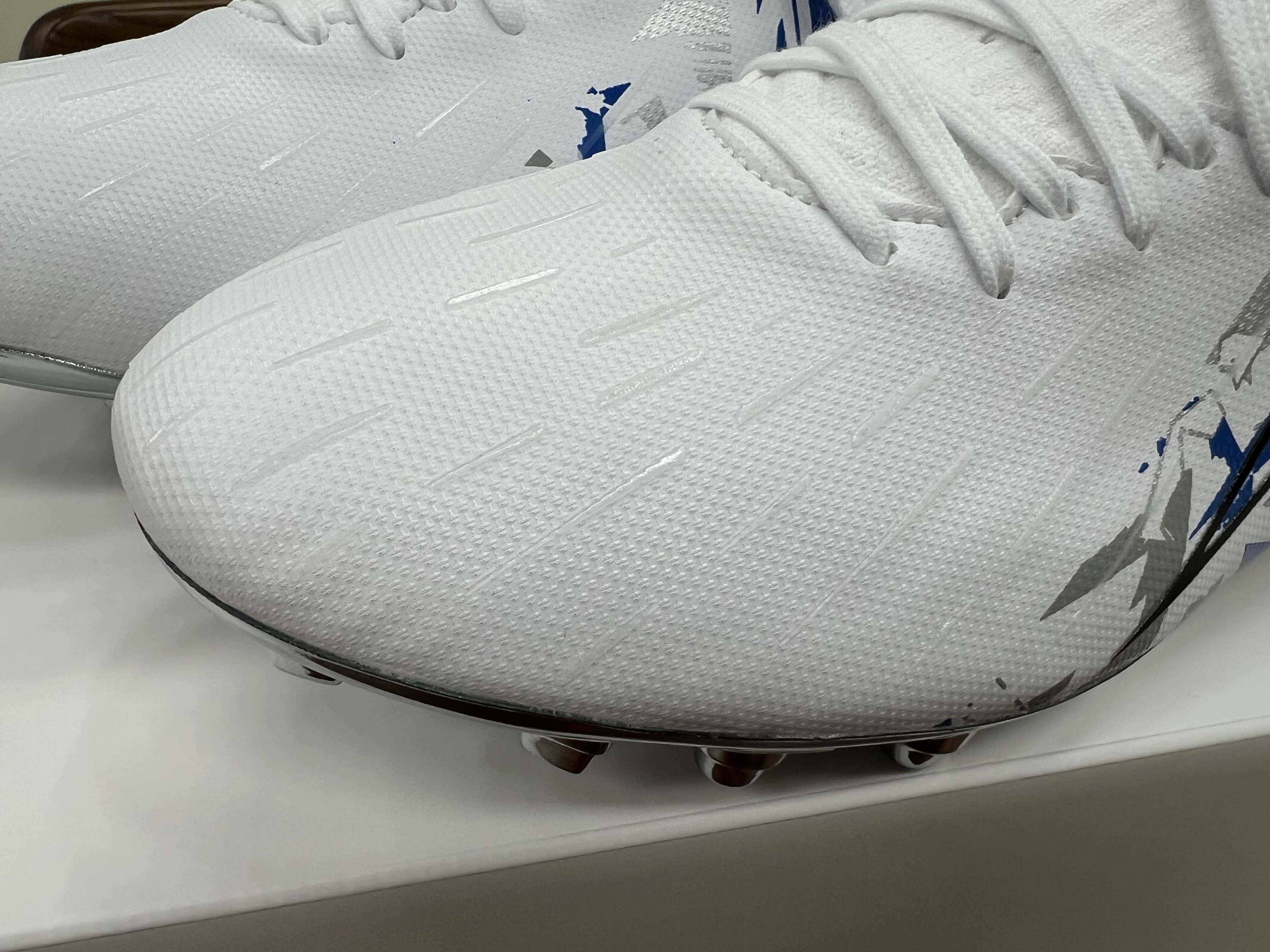 tlss 스트라이커 723 블루 축구화 이미지