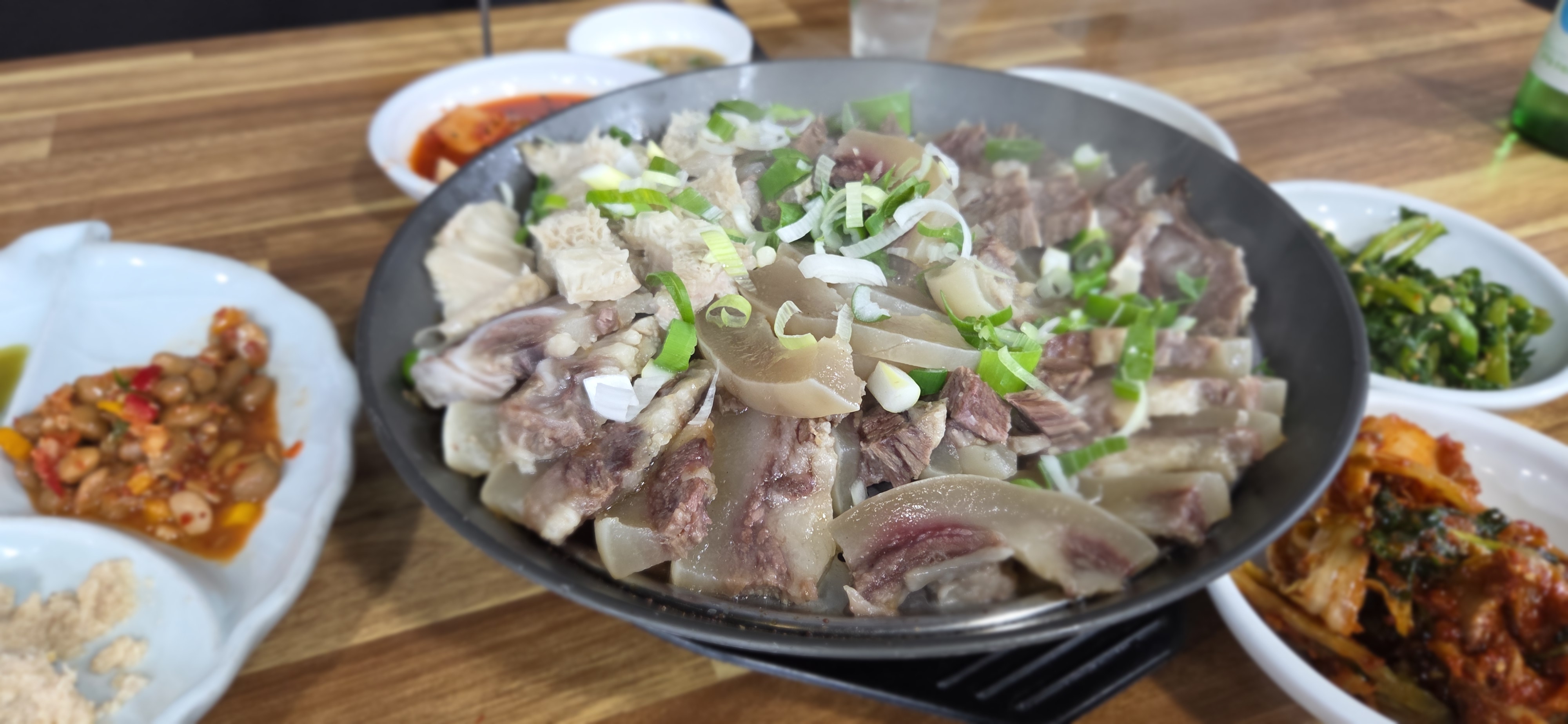 하이라이트 소머리수육 등장