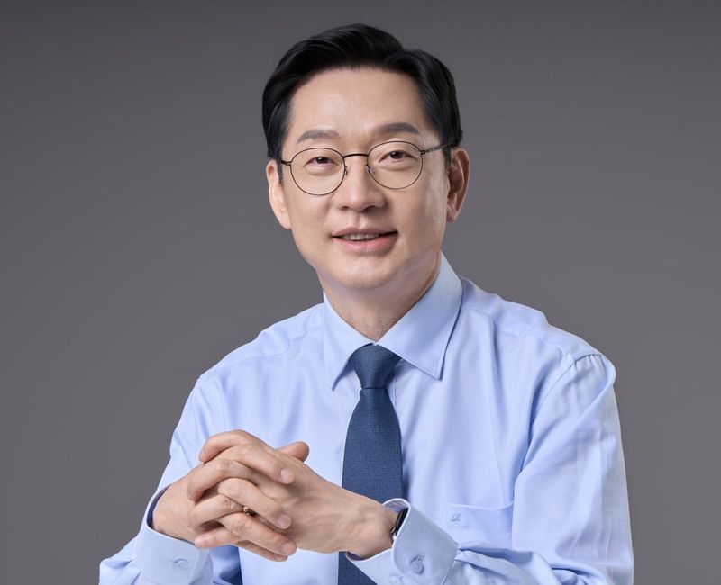 경남도지사 선거에서 김경수 후보가 8.6%p 차로 박완