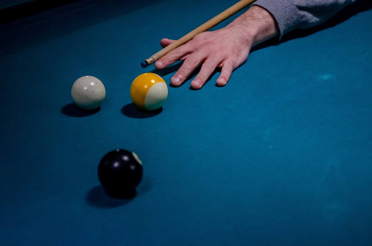 BILLIARD