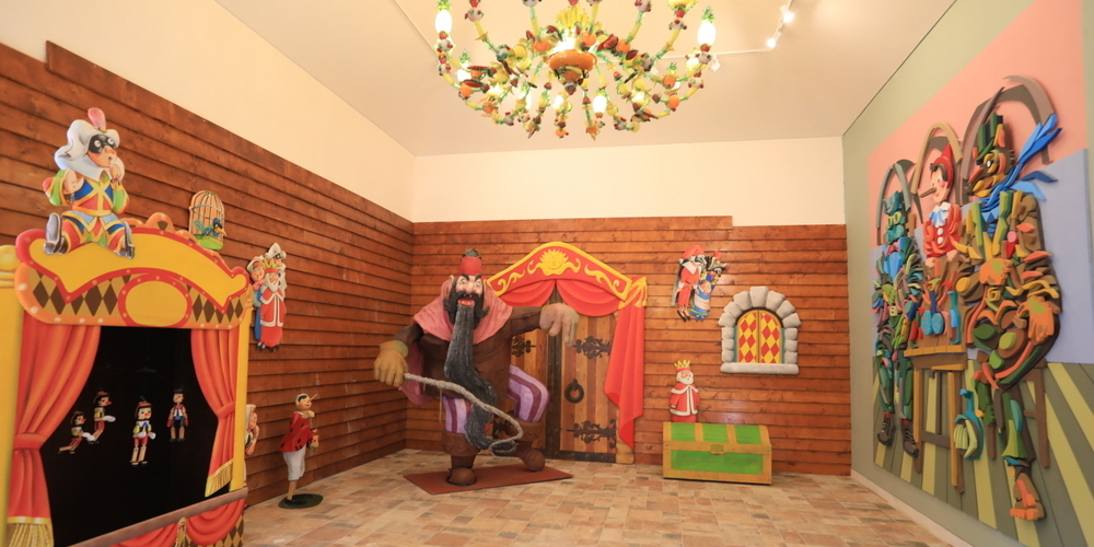 쁘띠프랑스와 이탈리아마을 베니스가면 축제 여행