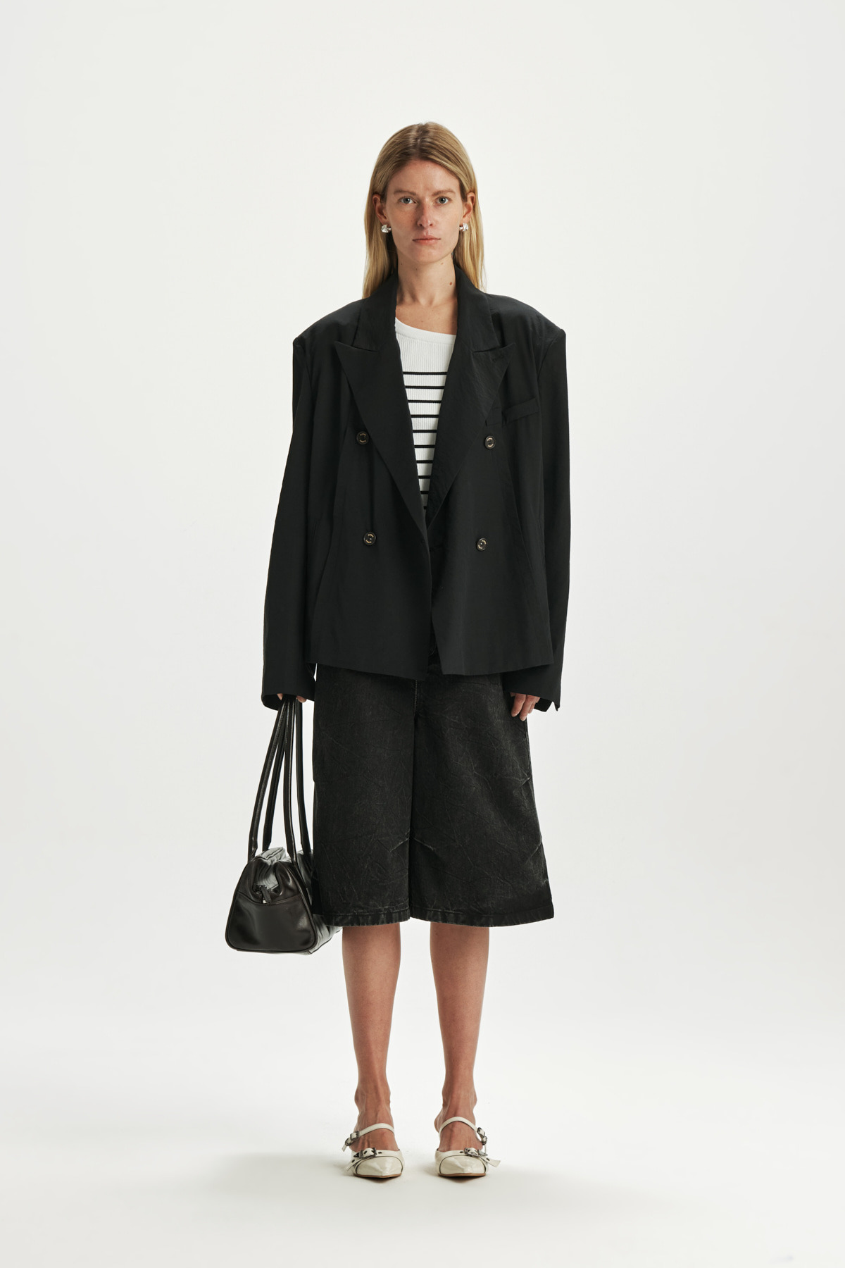 마뗑킴 시크한 모던 룩