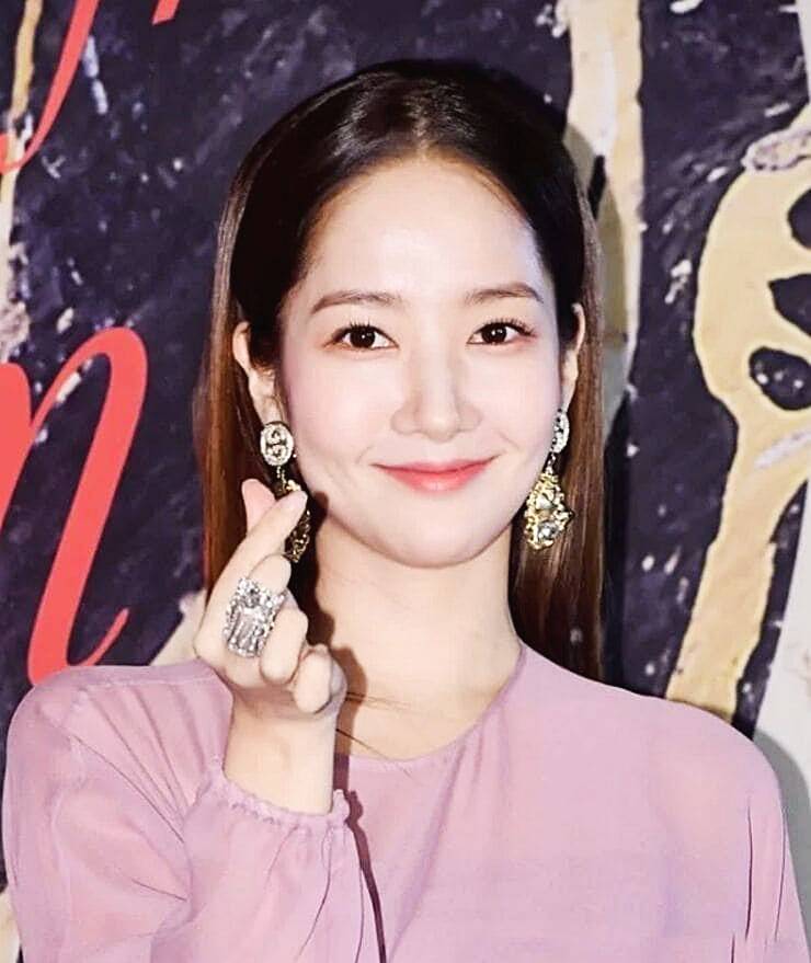 배우-박민영