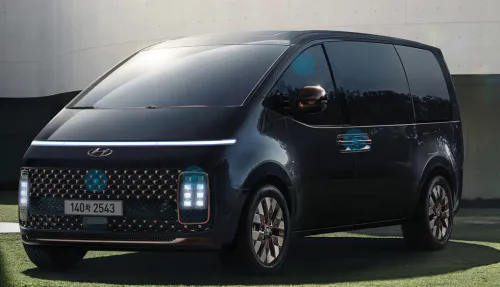 스타리아 검정색 모델