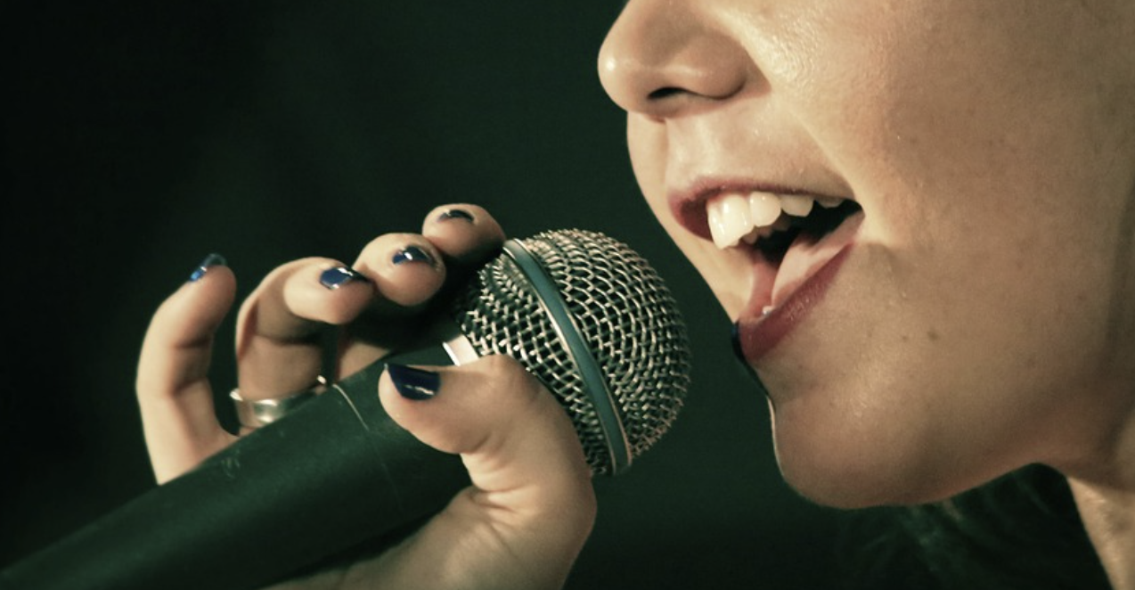 목소리-변화-흡인성폐렴-히알루론산-SLP-성대-역류성식도염-발성