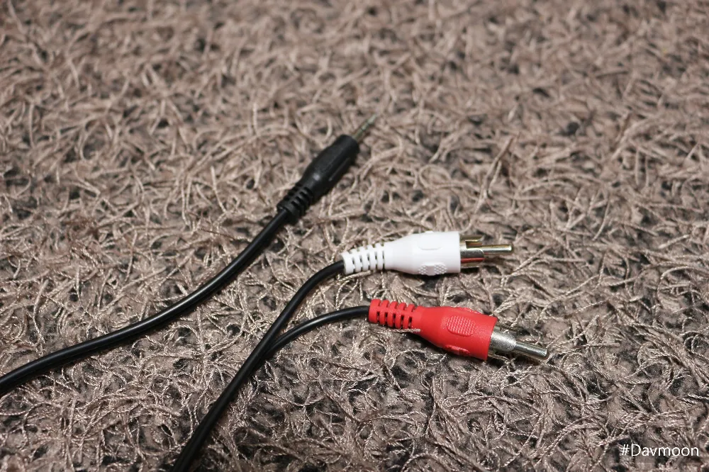 PreSonus ERIS E3.5 BT 3.5 to RCA 동봉 케이블