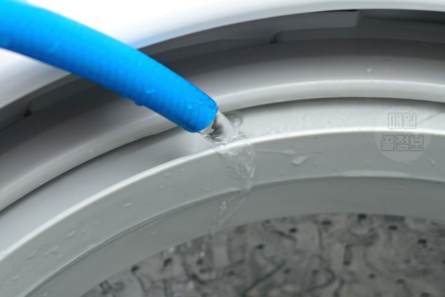 봄맞이 대청소 통돌이 세탁기 세탁조 통세척 하는 방법 호스