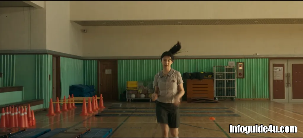 체육관을 뛰고 있는 희수