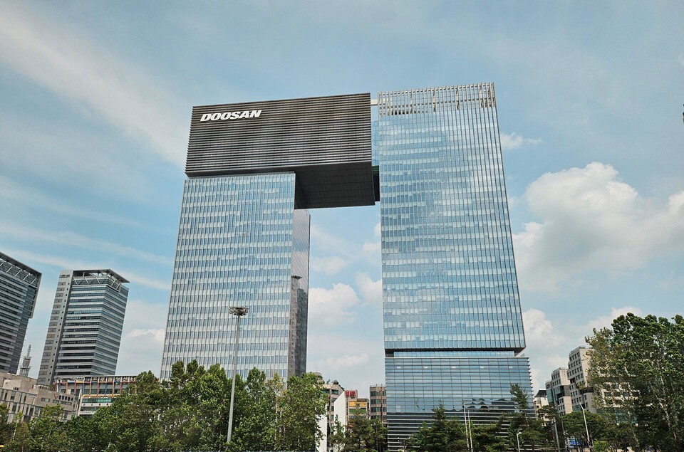 두산 SK실트론 인수&amp;#44; SK실트론&amp;#44; 두산 반도체&amp;#44; SK실트론 인수&amp;#44; 반도체 웨이퍼&amp;#44; 두산 미래 성장동력&amp;#44; 두산테스나&amp;#44; 반도체 소재&amp;#44; 두산 2조3000억 인수&amp;#44; 웨이퍼 시장