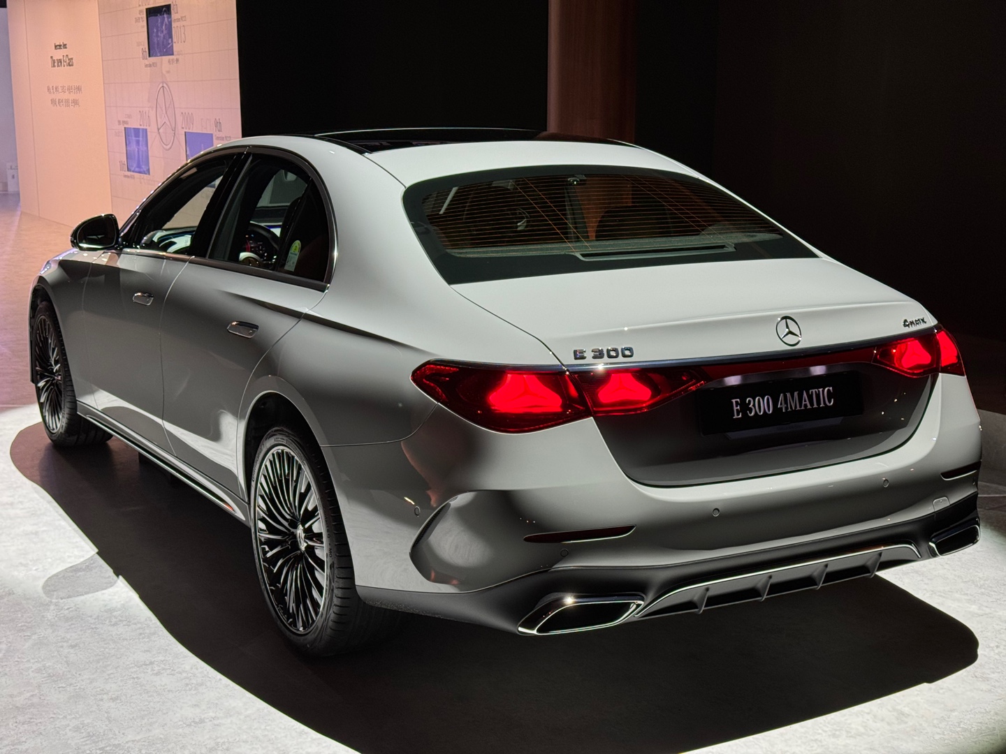 메르세데스-벤츠 더 뉴 E클래스(W214)