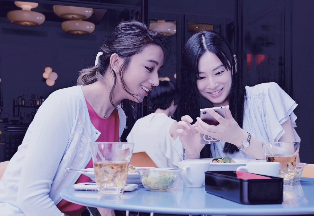 스마트폰을-떨어뜨렸을-뿐인데-사진6